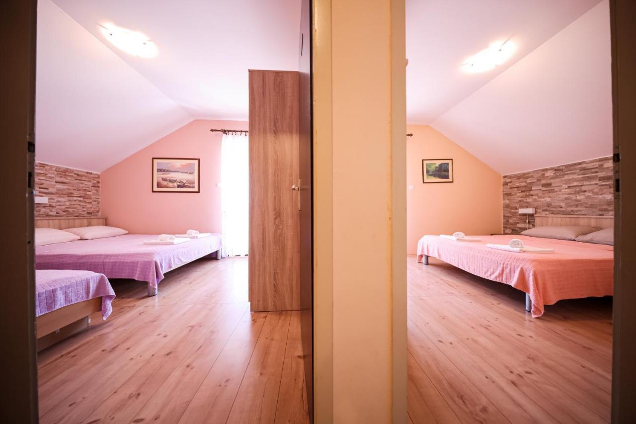 Apartment Ruza Sukošan Exterior foto