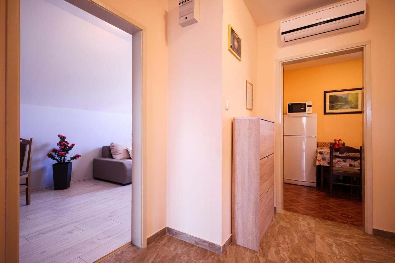 Apartment Ruza Sukošan Exterior foto