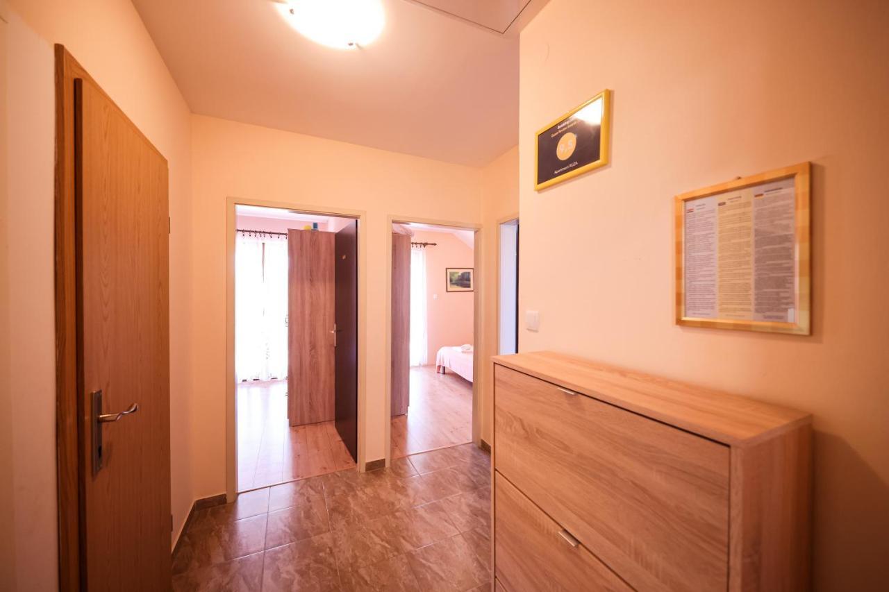 Apartment Ruza Sukošan Exterior foto